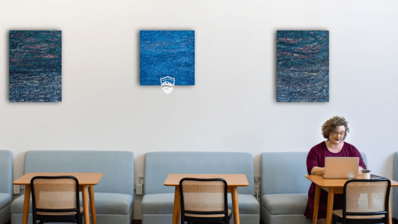 Необычные картины для кафе: как современная живопись помогает создать впечатляющую атмосферу
